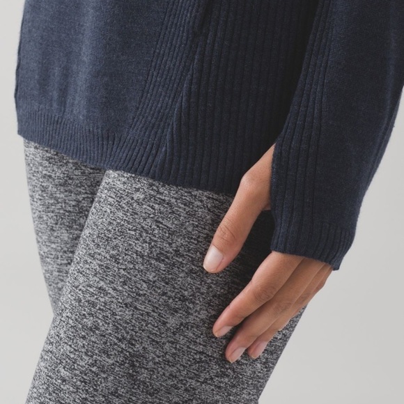 Lululemon Sweat And Savasana Turtleneck 100% Merino Wool Sweater - Picture 4 of 10